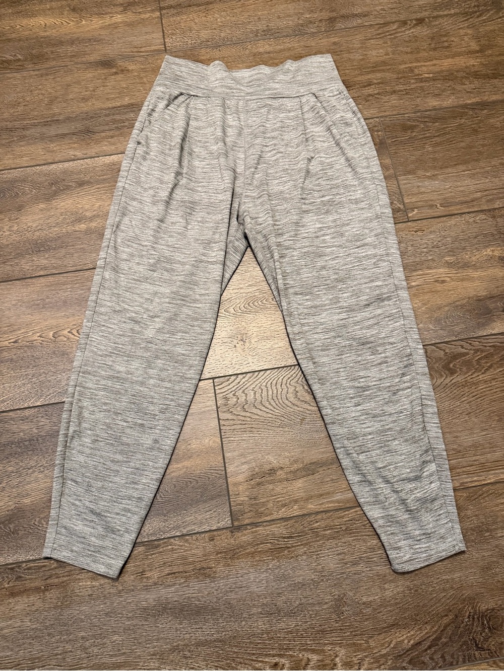 Vuori Light Gray Heather Relaxed Jogger Pants
